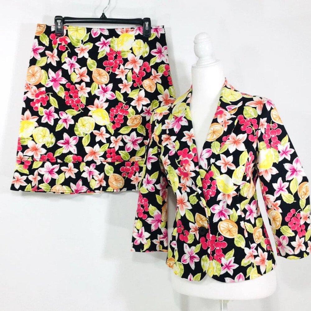 Vtg Briggs 2 Piece Jacket Sz 10 & Skirt Sz 12 Retro 90’s Mod Flowers +Fruit